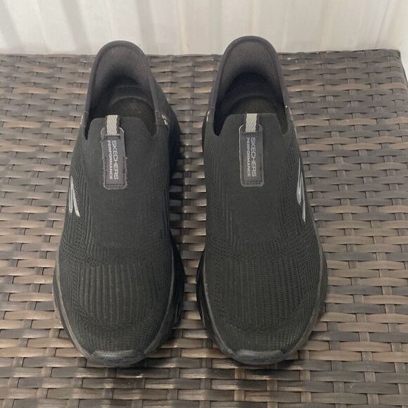 Sketchers sneakers, men’s size 9.5 - Picture 2 of 8